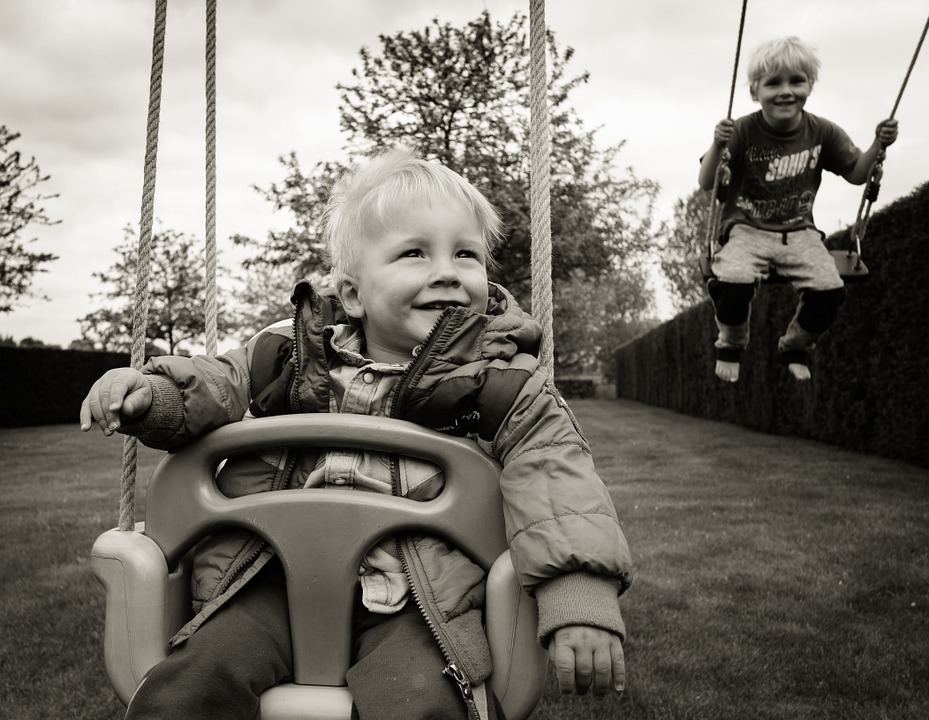 How To Choose The Best Baby Swing For Your Infant